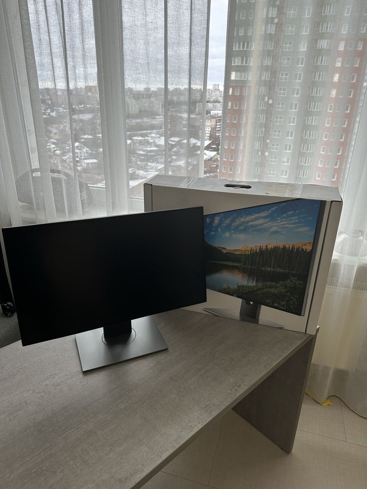Монитор Dell U2717D