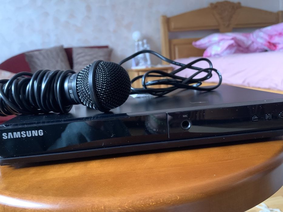 DVD Samsung + мікрофон