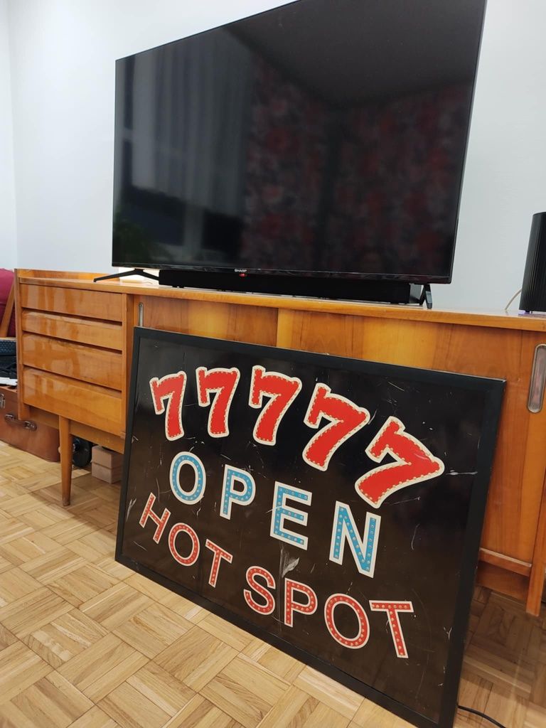 Neon open hotspot