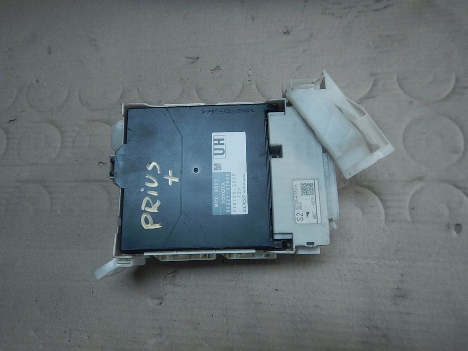 MODUL KOMFORTU STEROWNIK BSI TOYOTA PRIUS PLUS 1.8 HYBRYDA 89221-47540
