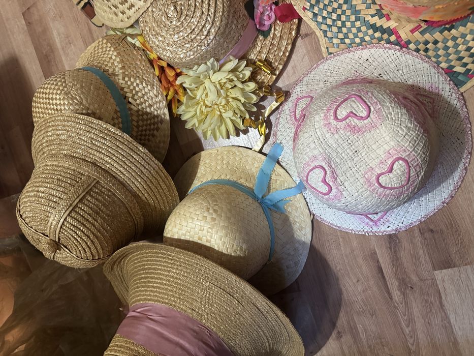 Kapelusze słomiane zestaw 12 szt