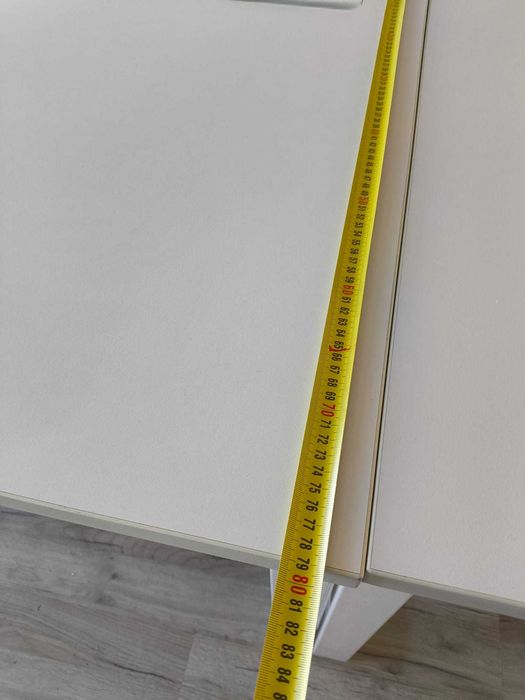 Sprzedam biurka do pracy