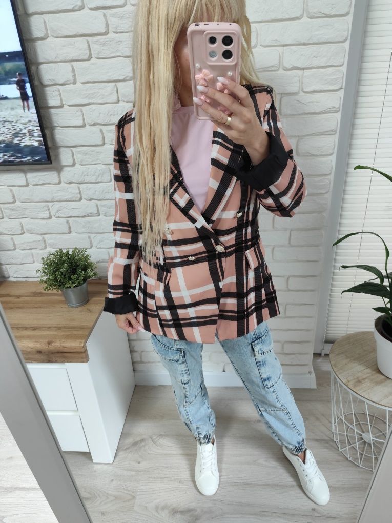 Marynarka w kratę Made in Italy