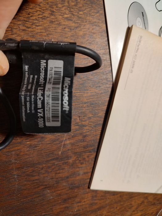 Веб-камера Microsoft LifeCam VX-1000, power bank Nomi C100