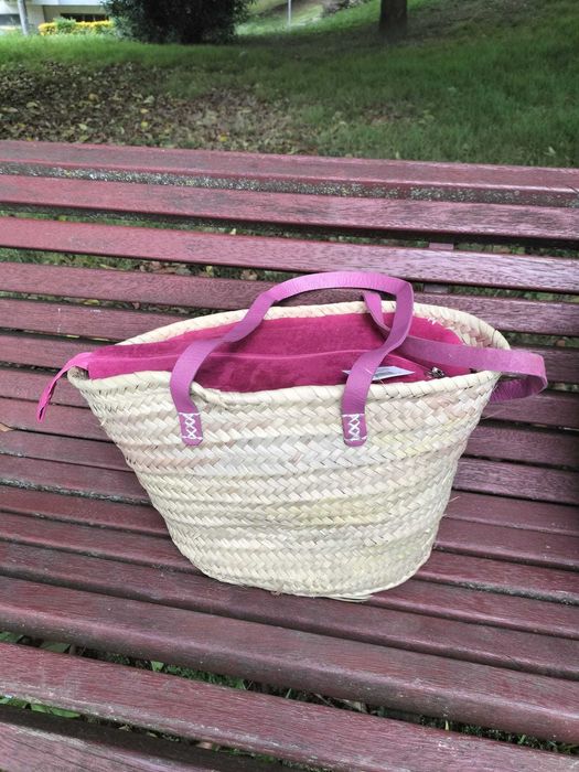 Bolsa com asa em couro