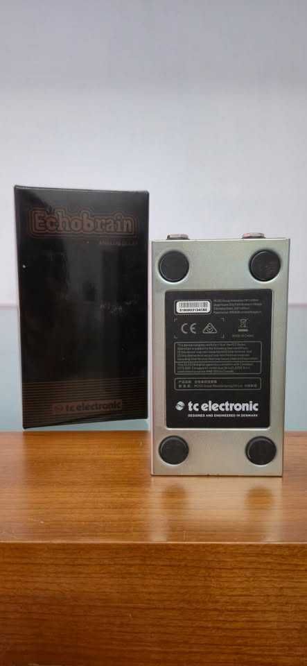 Pedal TC Electronic Echobrain Analog Delay