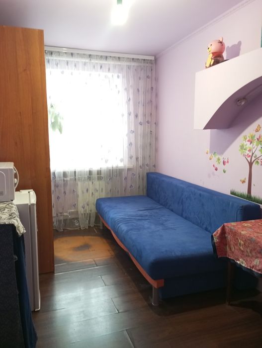 Здам кімнату в гуртожитку біля стадіону