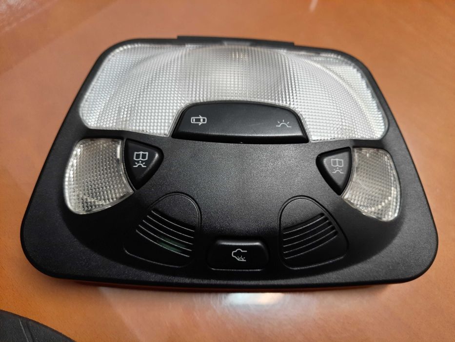 Várias Peças Mercedes 203 & 209 de Tetos Pretos 5