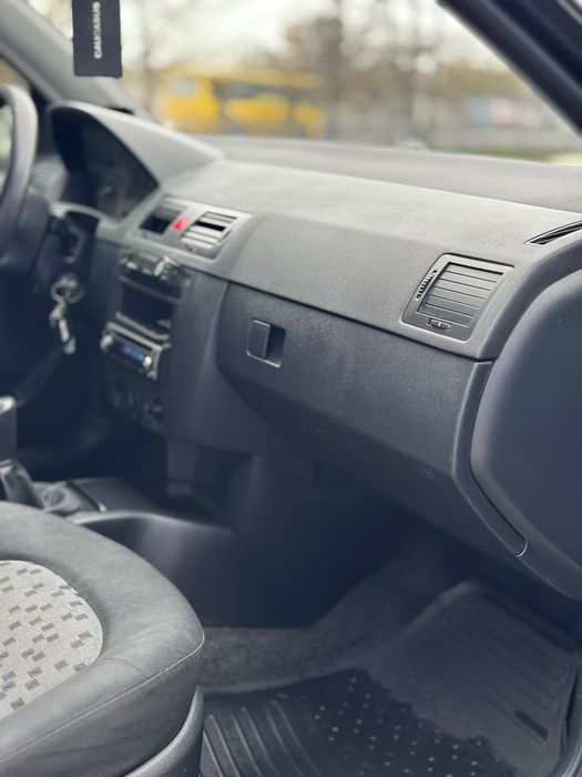 SkodaFabia в идеальном состоянии