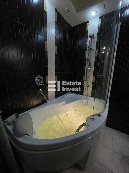 Здається 3х кімнатна квартира на проспекті Миколи Бажана