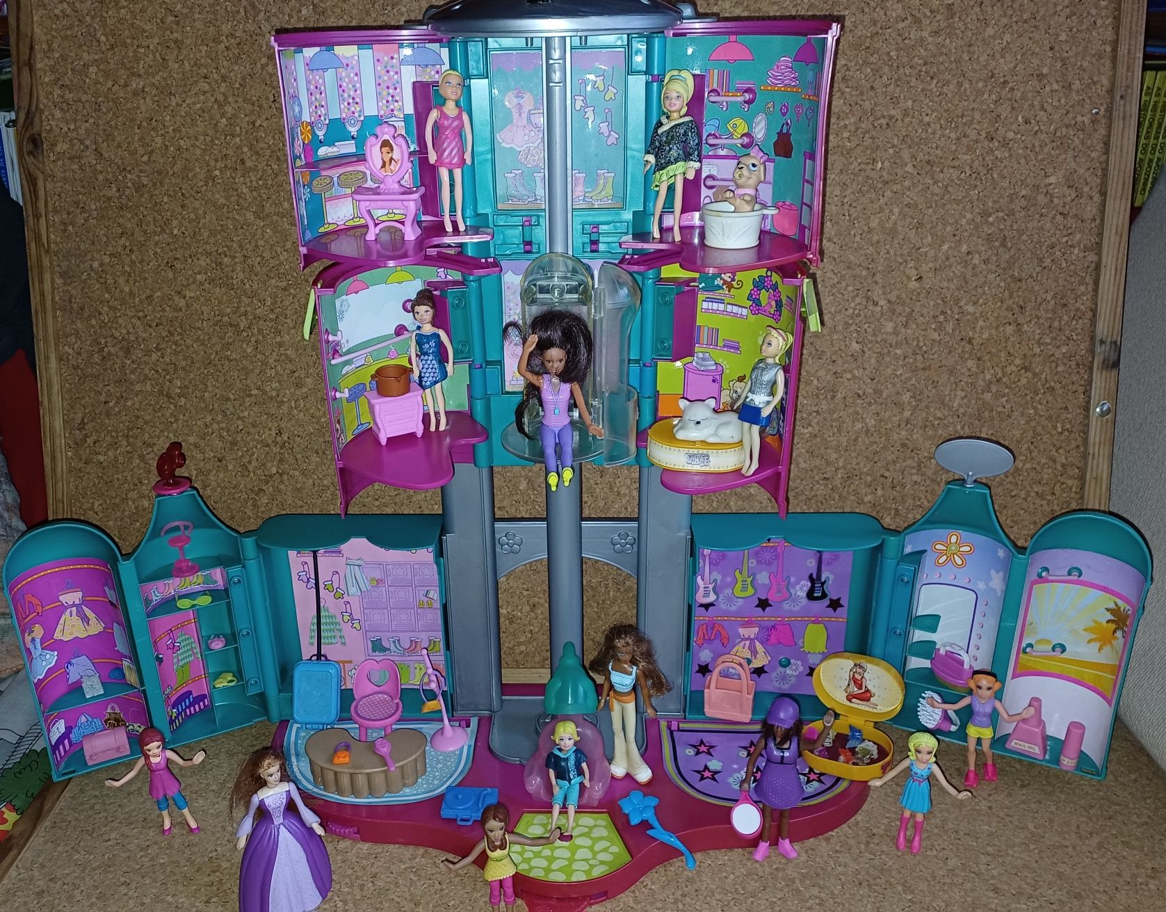 Barbie, 13 bonecas, Polly Pocket, shopping. Casa, Brinqued