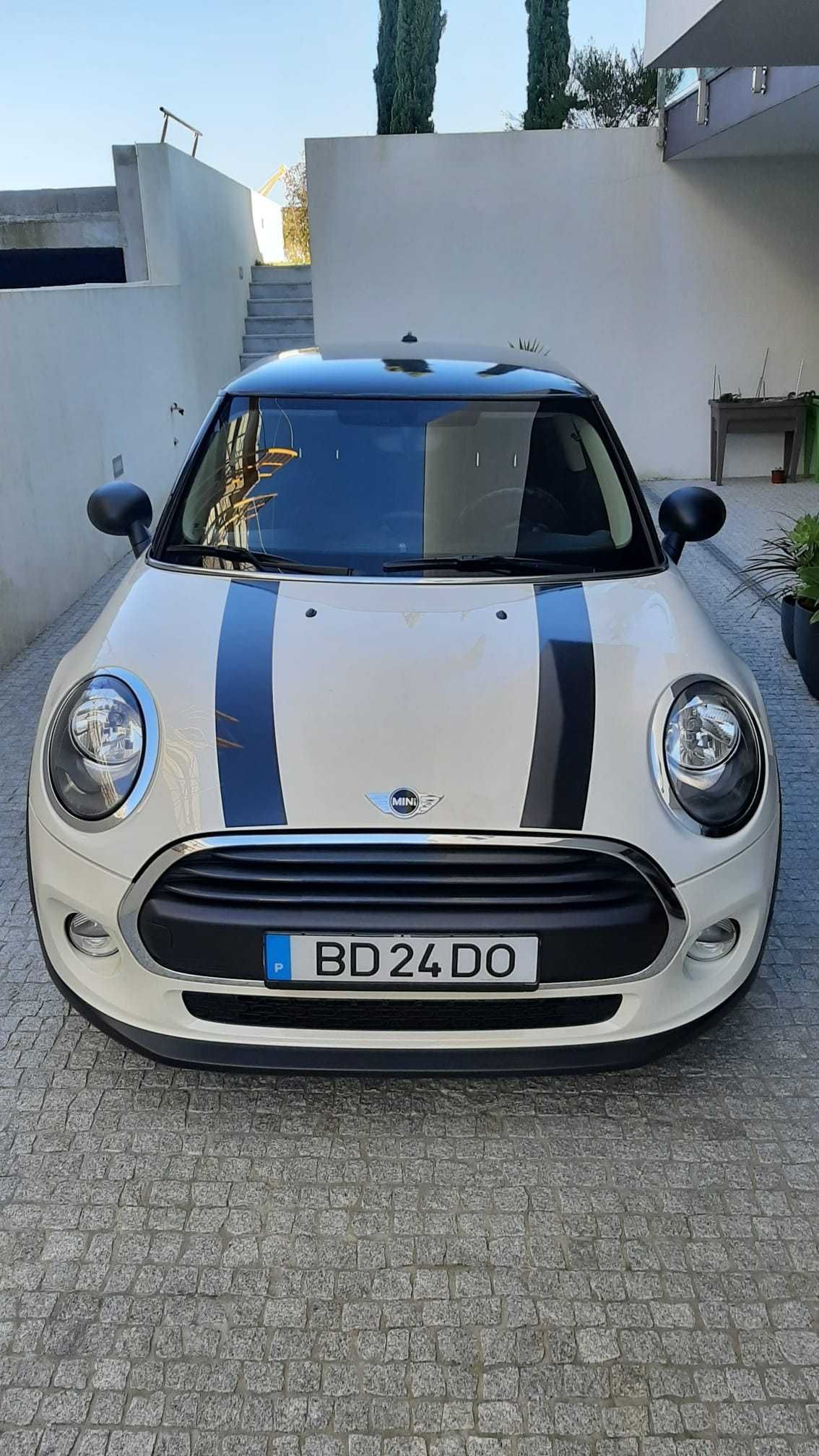 Mini One first 1.2, como novo e com garantia da marca