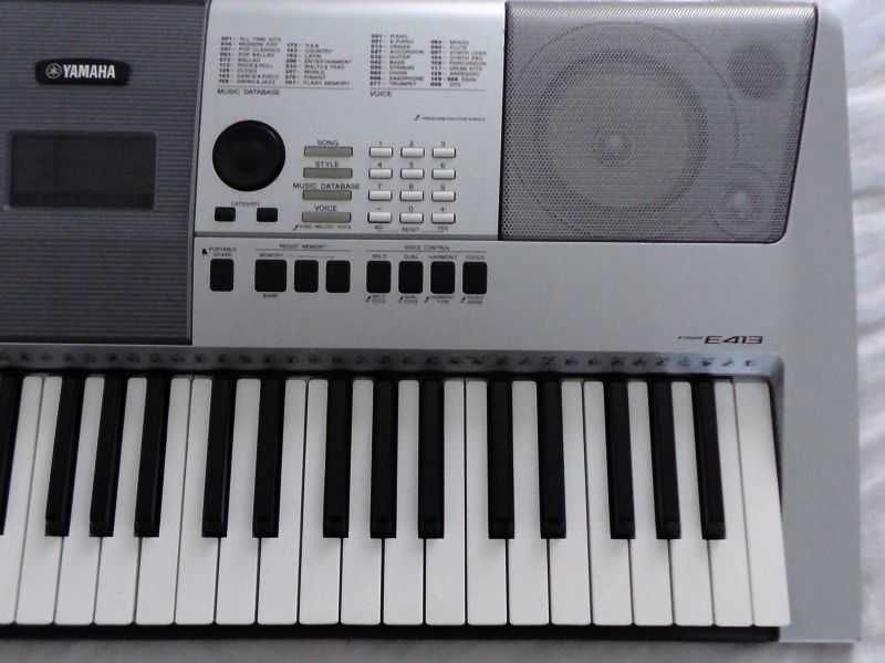 Keyboard Yamaha PSR-E413 stan bardzo dobry