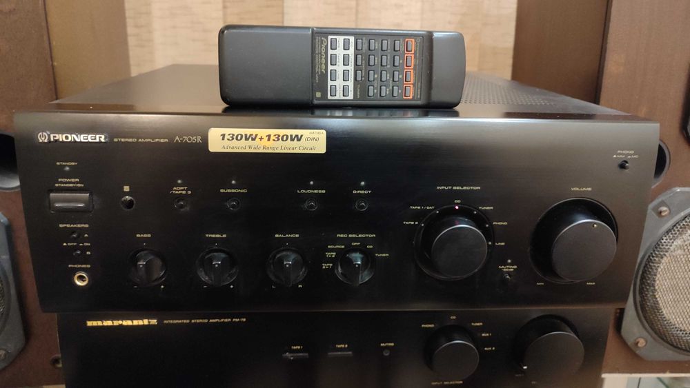 Мощный Усилитель звука  Pioneer A-705R. Звук !