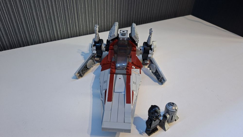 Lego star wars 75039 v wing