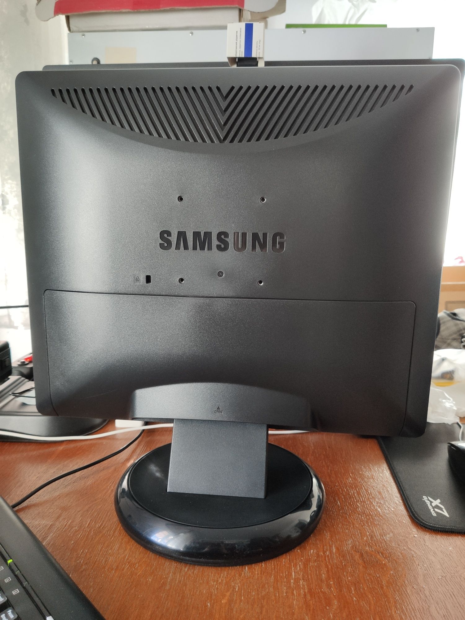 Samsung SyncMaster 931c