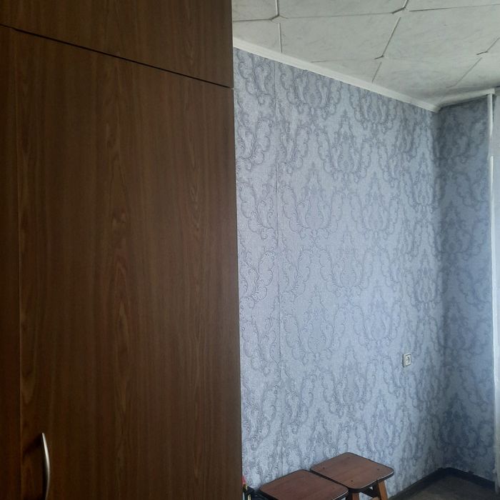Здаю кімнату в гуртожитку