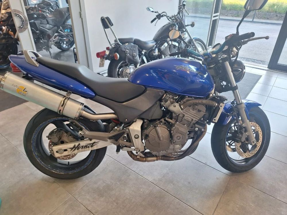 Hornet cb600F 2001