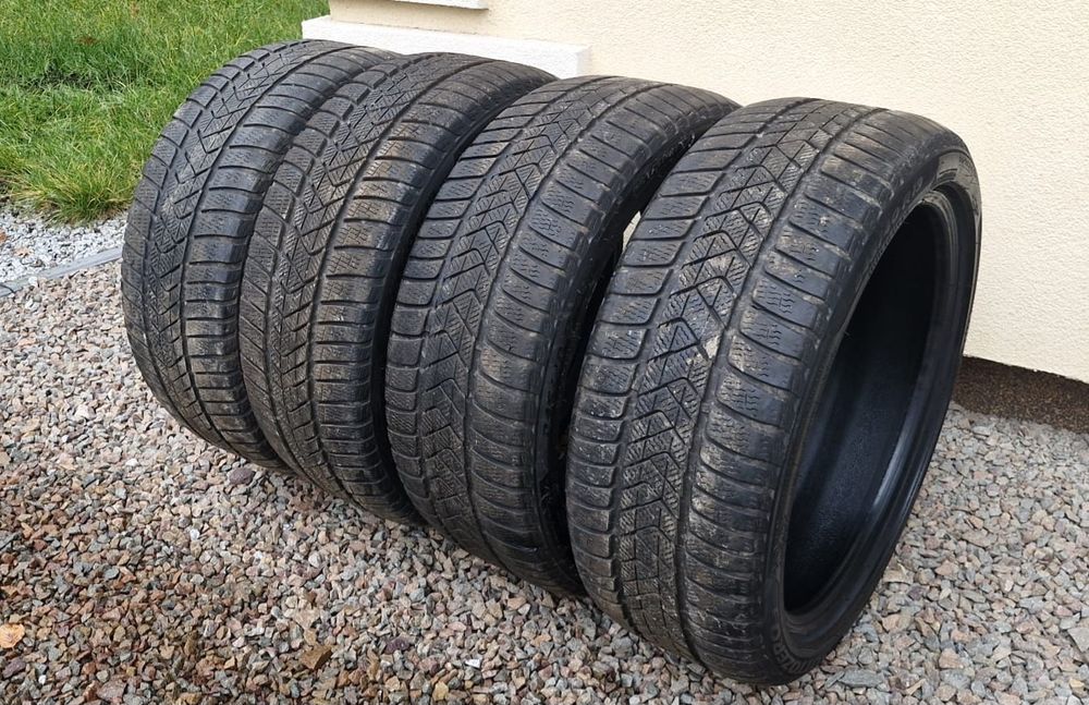 Opony Zimowe 245/40/19 Pirelli Sottozero 3 RUN FLAT! 245/40R19