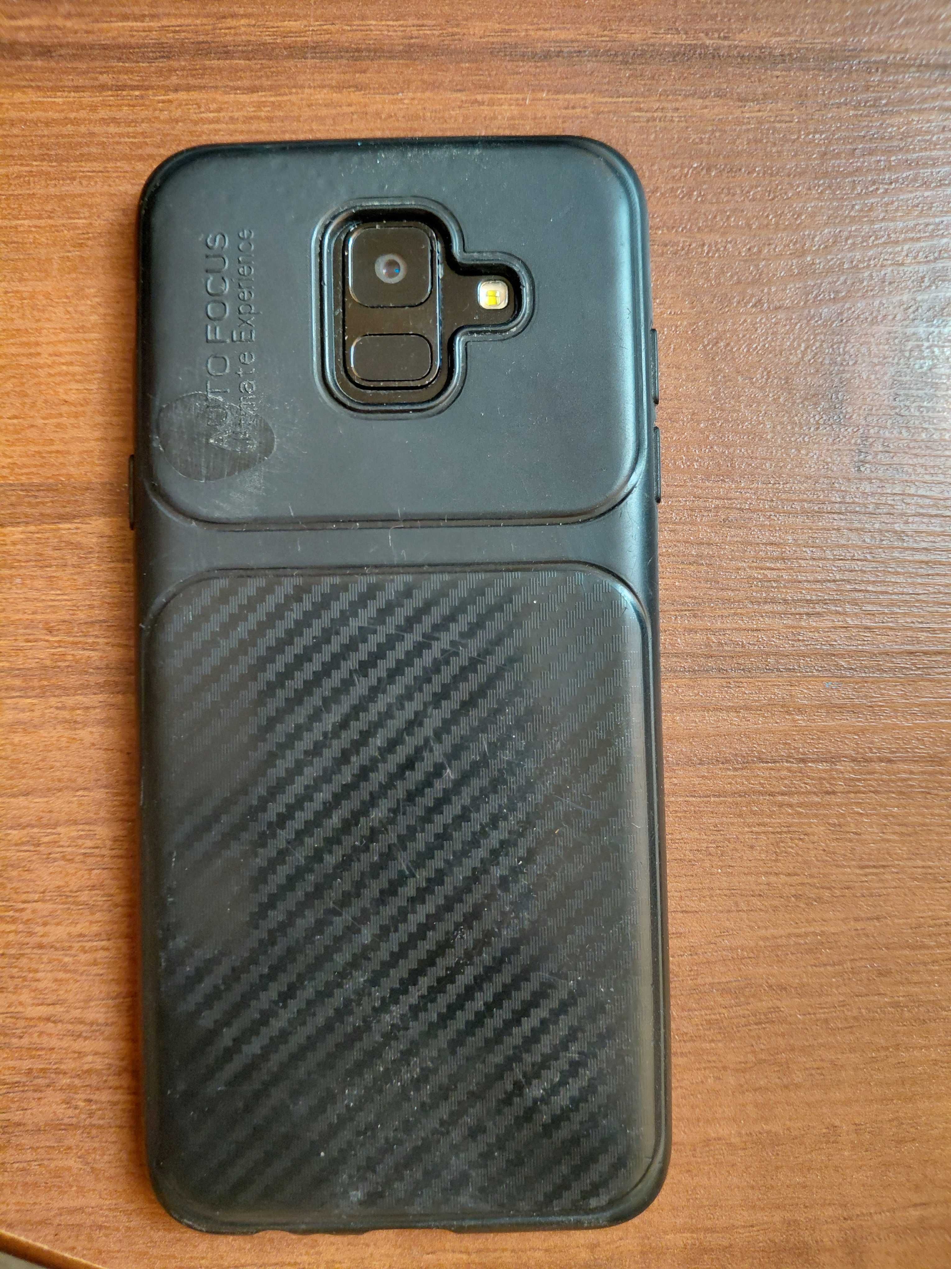 Смартфон Samsung A6