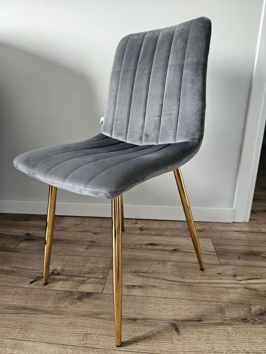 Krzesła mebel partner tapicerowane welurowe złote nogi