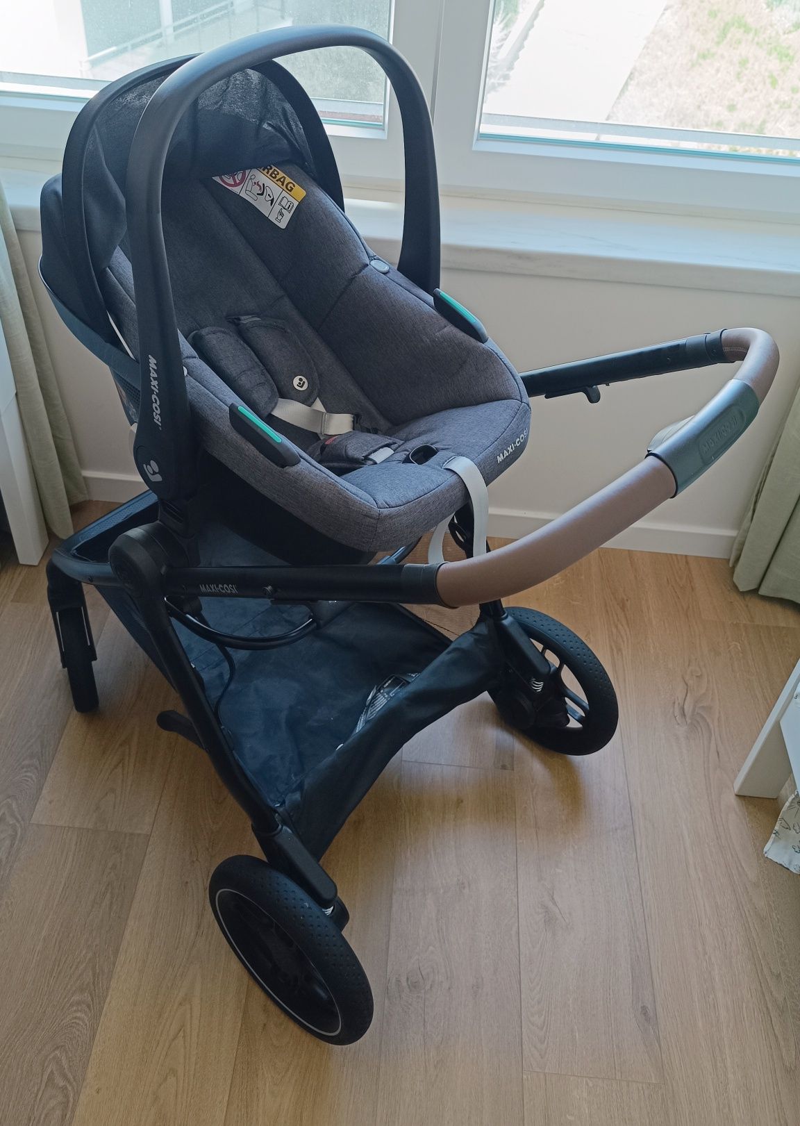 Carrinho Trio Maxi-Cosi Zelia S - como Novo