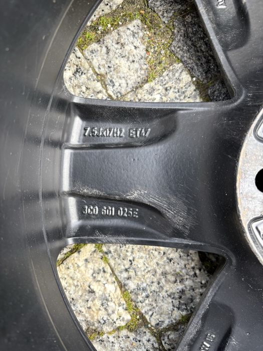 Kola zima 17 7.5 J 215/55/17 5x112 VW Skoda Seat Audi Passat b6 b7 b8