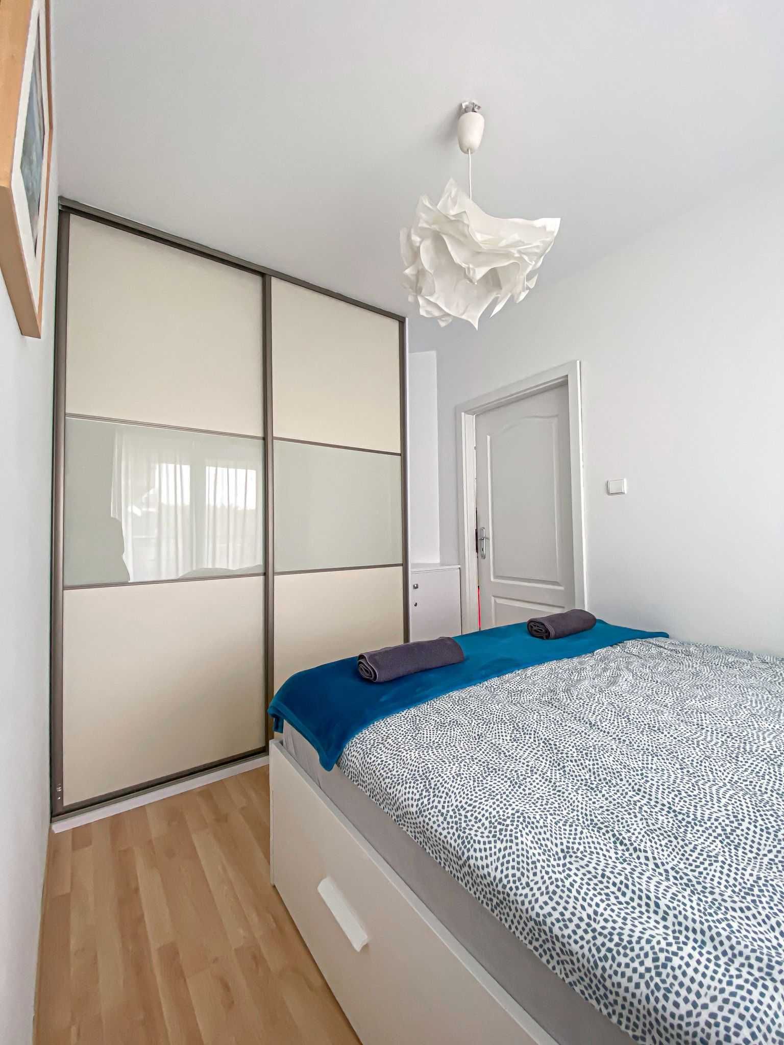 Wolne od dzisiaj. Apartament-2 pokoje, 7 minut do molo.