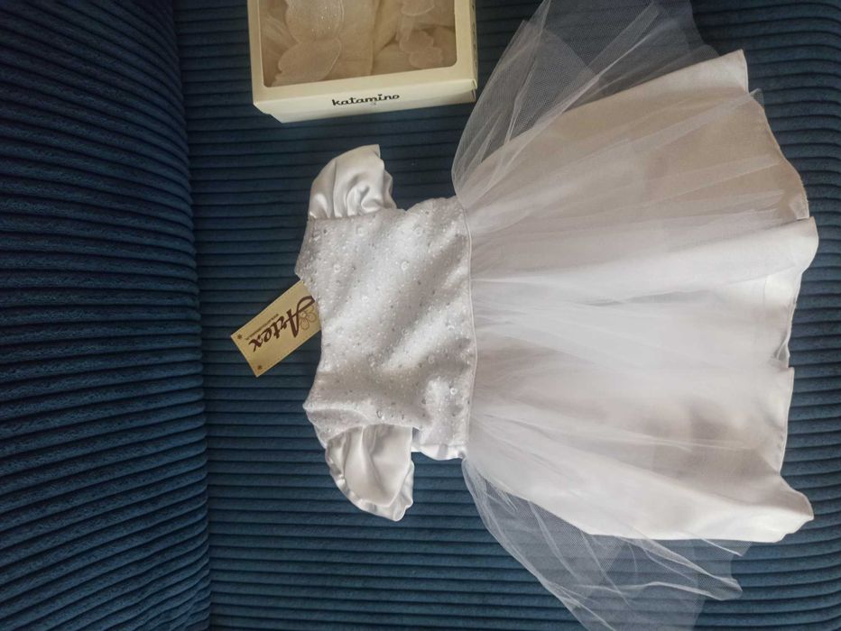 Sprzedam komplet do chrztu dla dziewczynki rozmiar 56!