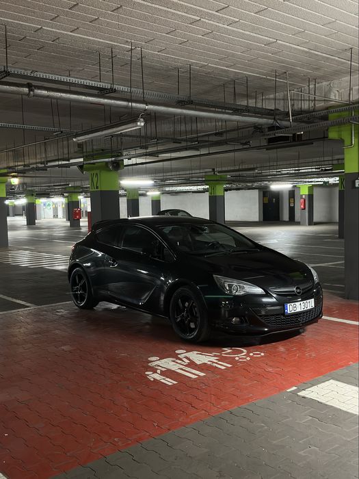 Opel Astra J Gtc 2.0 CDTI