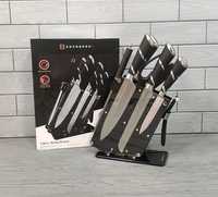 Набір кухонних ножів на підставці