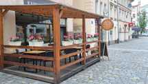 Inwestuj w Smak i Historię! Dochodowy Lokal w centrum Paczkowa!