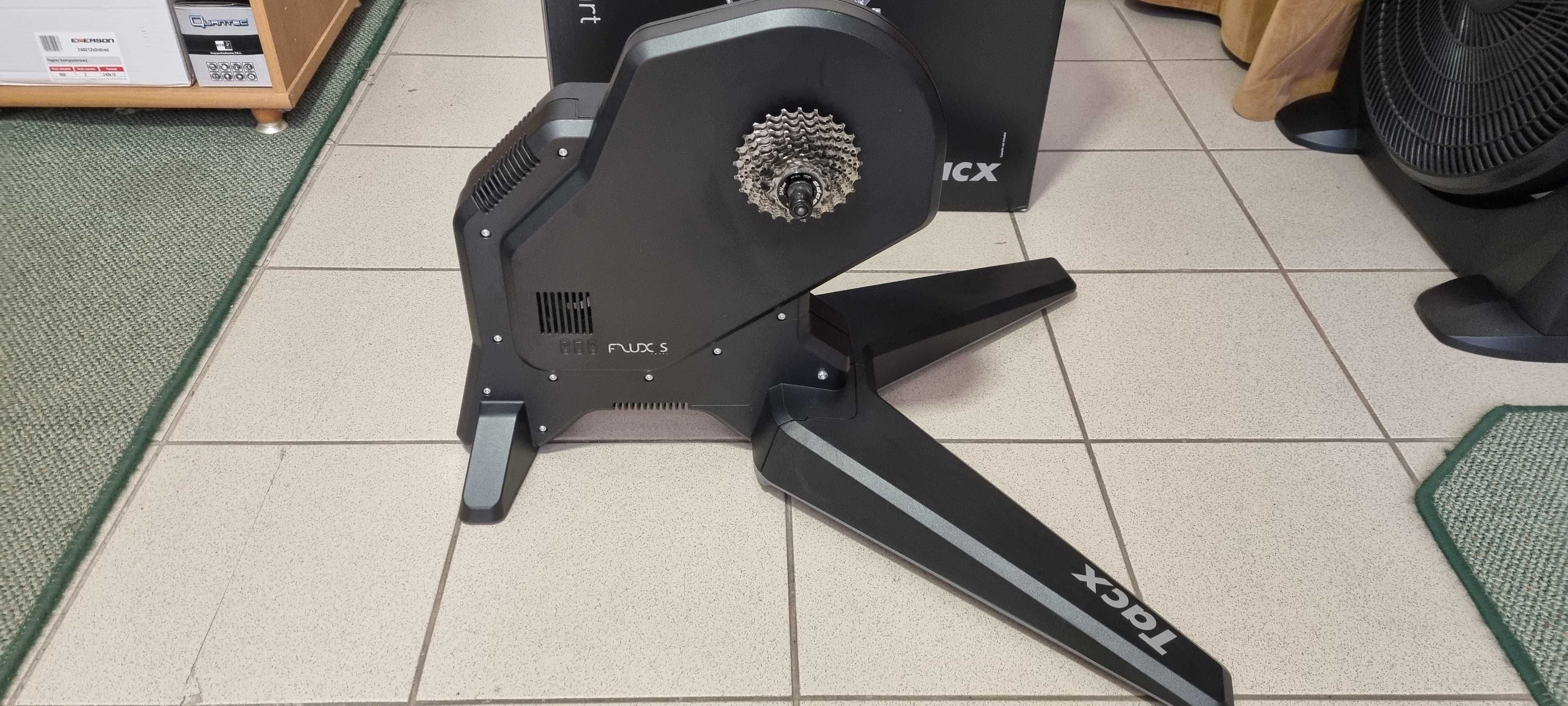 Trenażer rowerowy Tacx Flux S