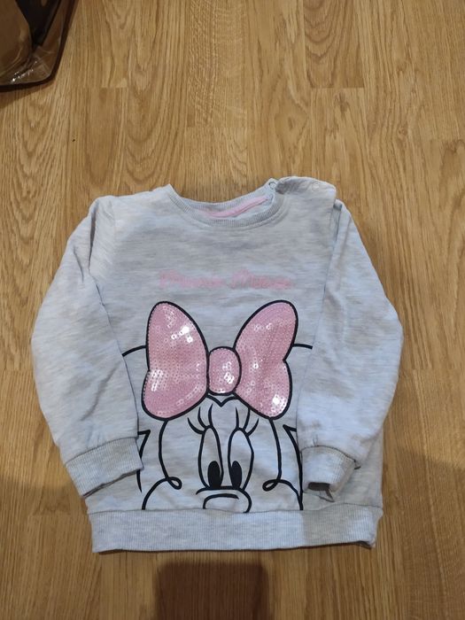 Продам два светрика на дівчинку 12-18місяців