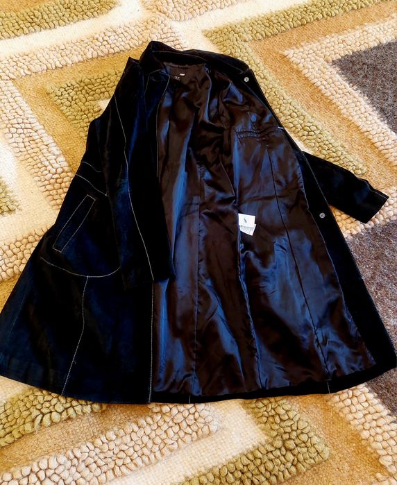 Замшевий плащ від H&M. Розмір 36/6