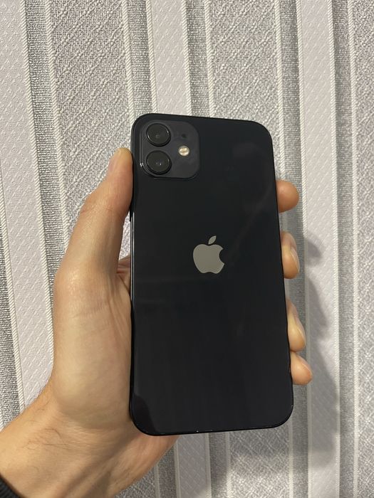 Apple iPhone 12 128 gb. Неверлок, акб 90%