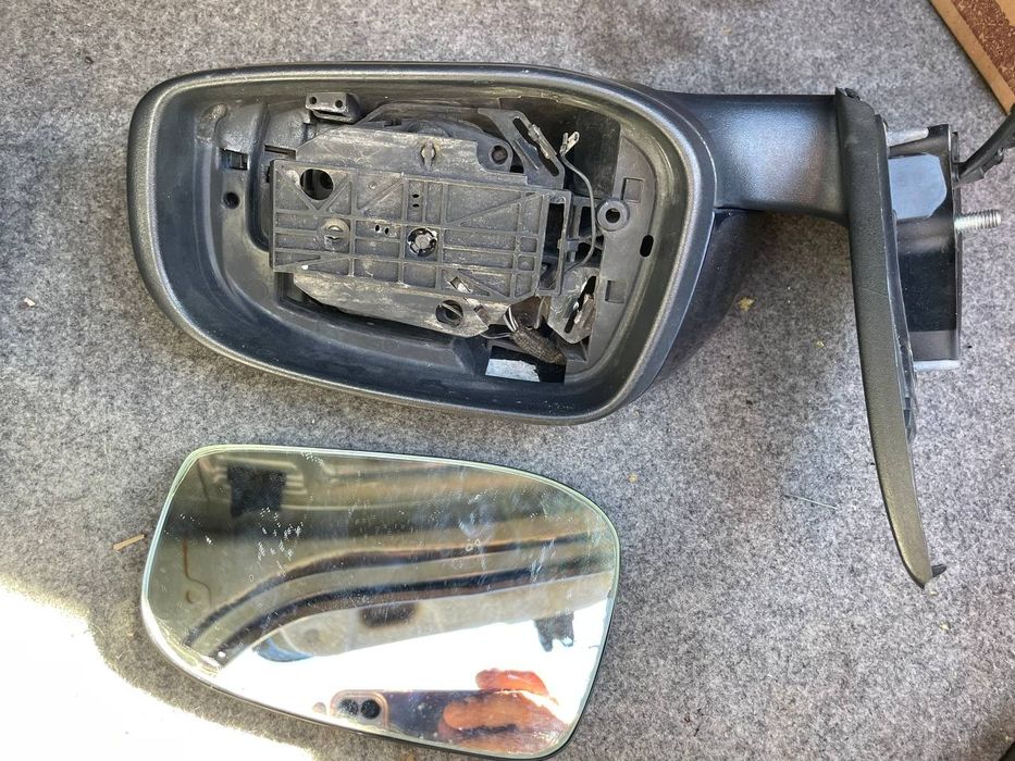 Дзеркало праве Volvo S60 праве