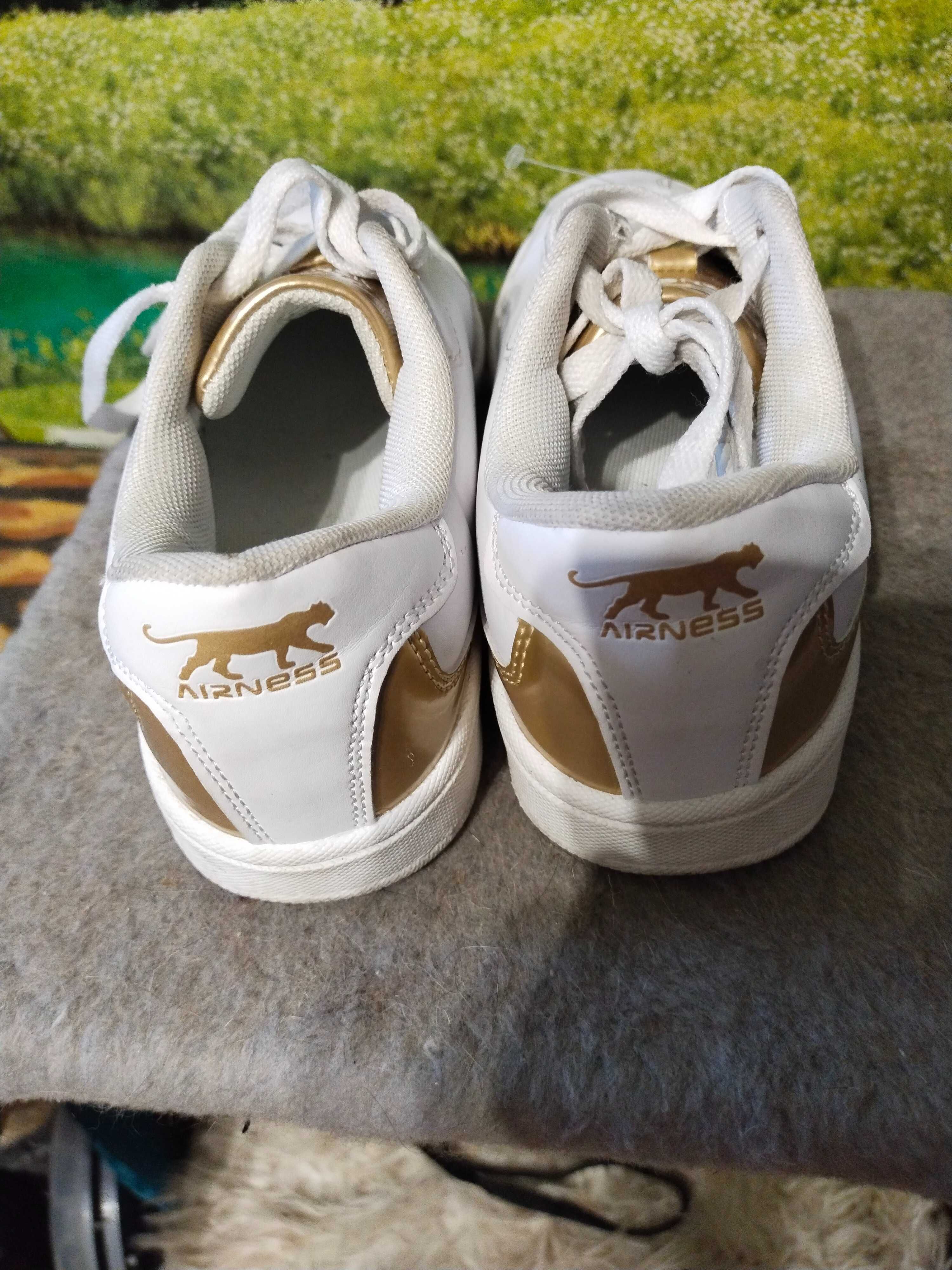 Кросівки Airness 36 розмір