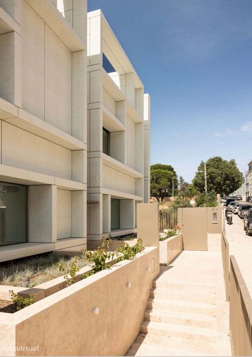 Moradia de Luxo com Vista para o Tejo - Alto Santo Amaro