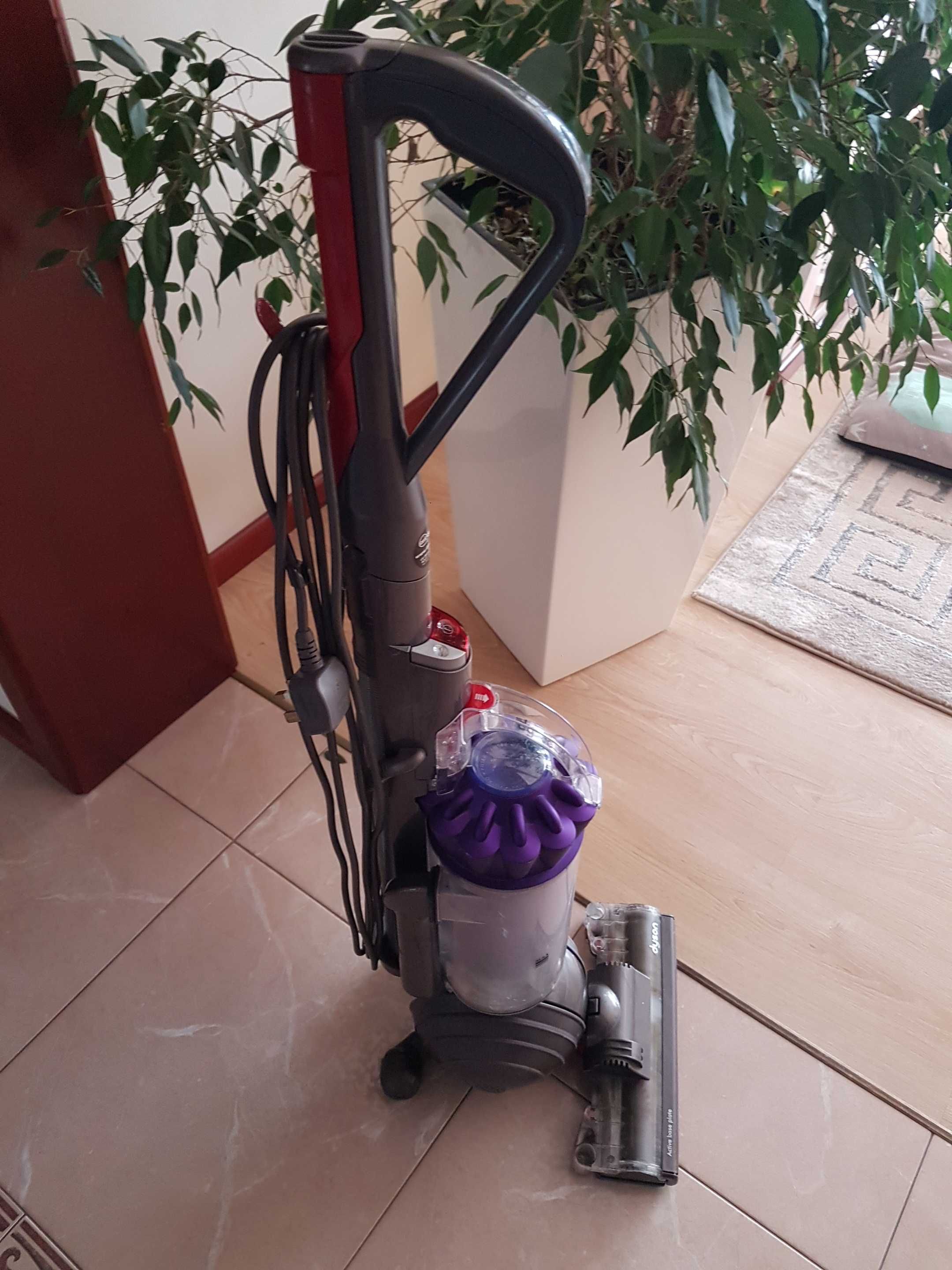 Odkurzacz Dyson DC40 -Bardzo ładny turbo szczotka