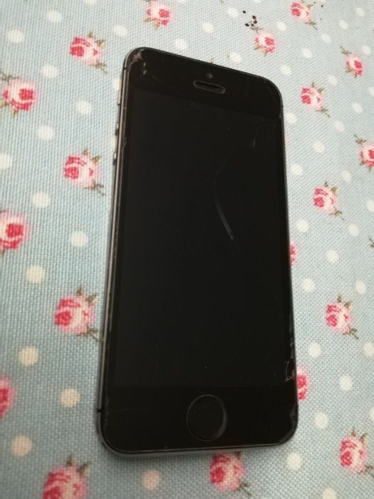 iPhone 5S 16Gb com danos