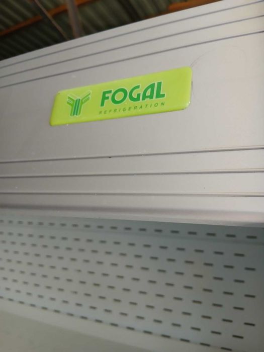 Холодильник Холодильна вітрина