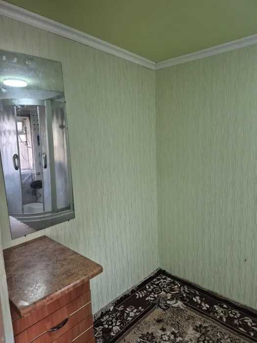 Продам половину будинку з власною землею р-н Громова (Черкаси-Газ)
