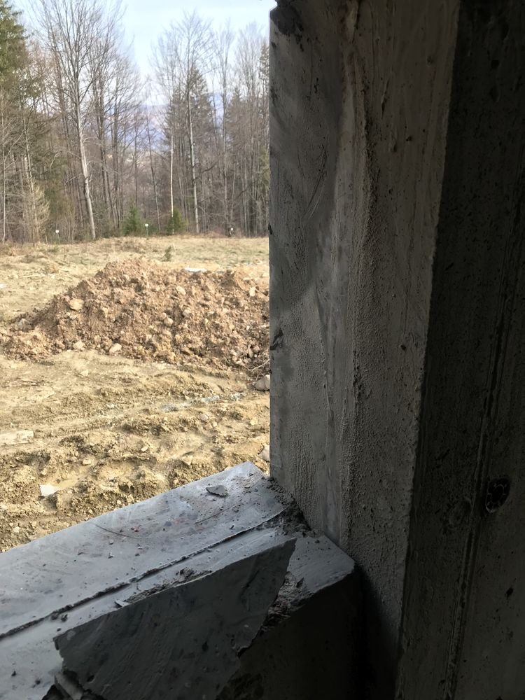 Алмазне свердління (буріння) отворів та різка бетону