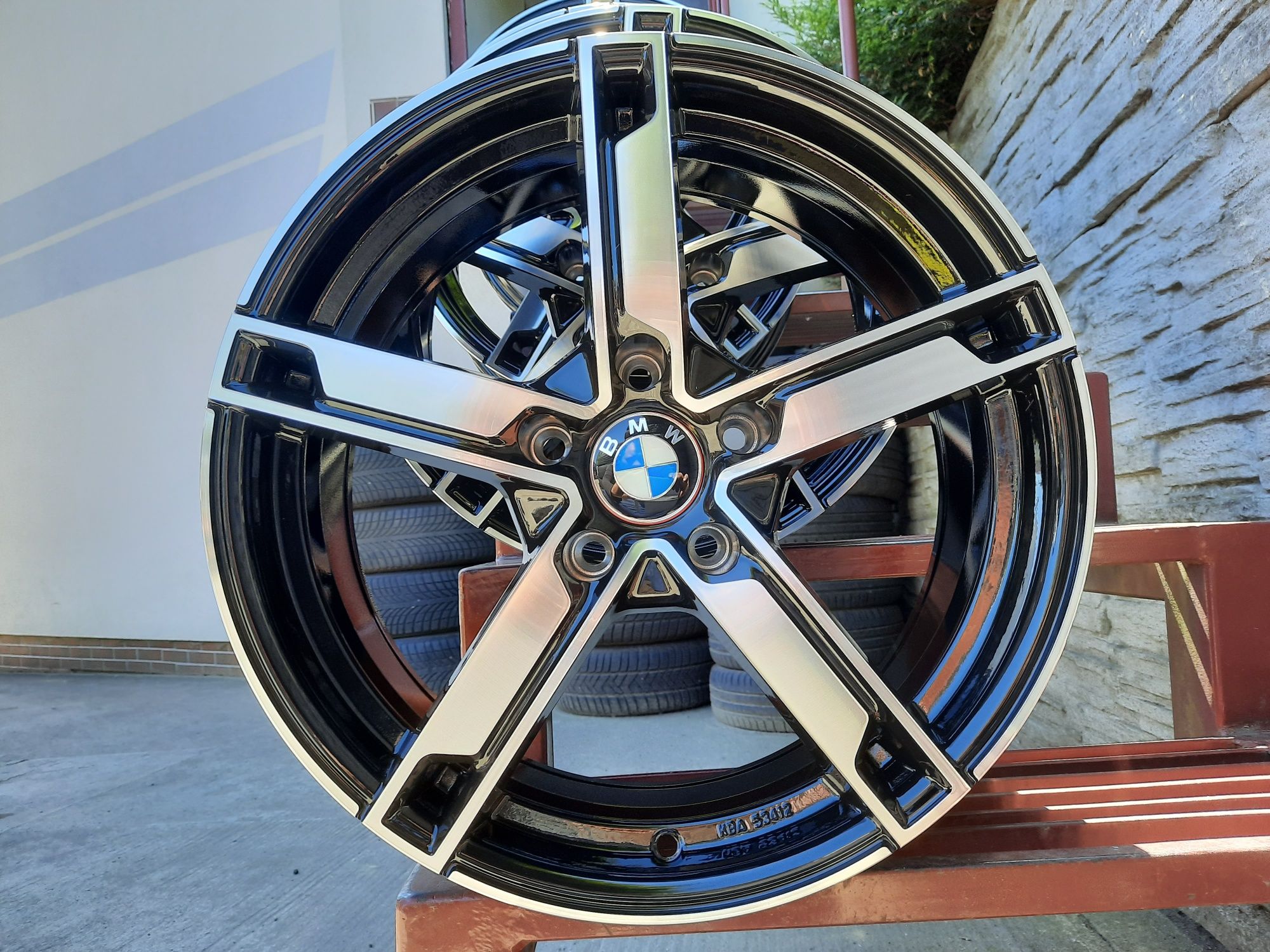 Alufelgi 18 BMW 5x120 3 5 X1 X3 F30 F25 F10 E90 E84 E83 E46 E91 MAM W4