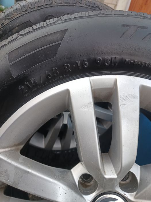 Резина 215/65 r16 Continental