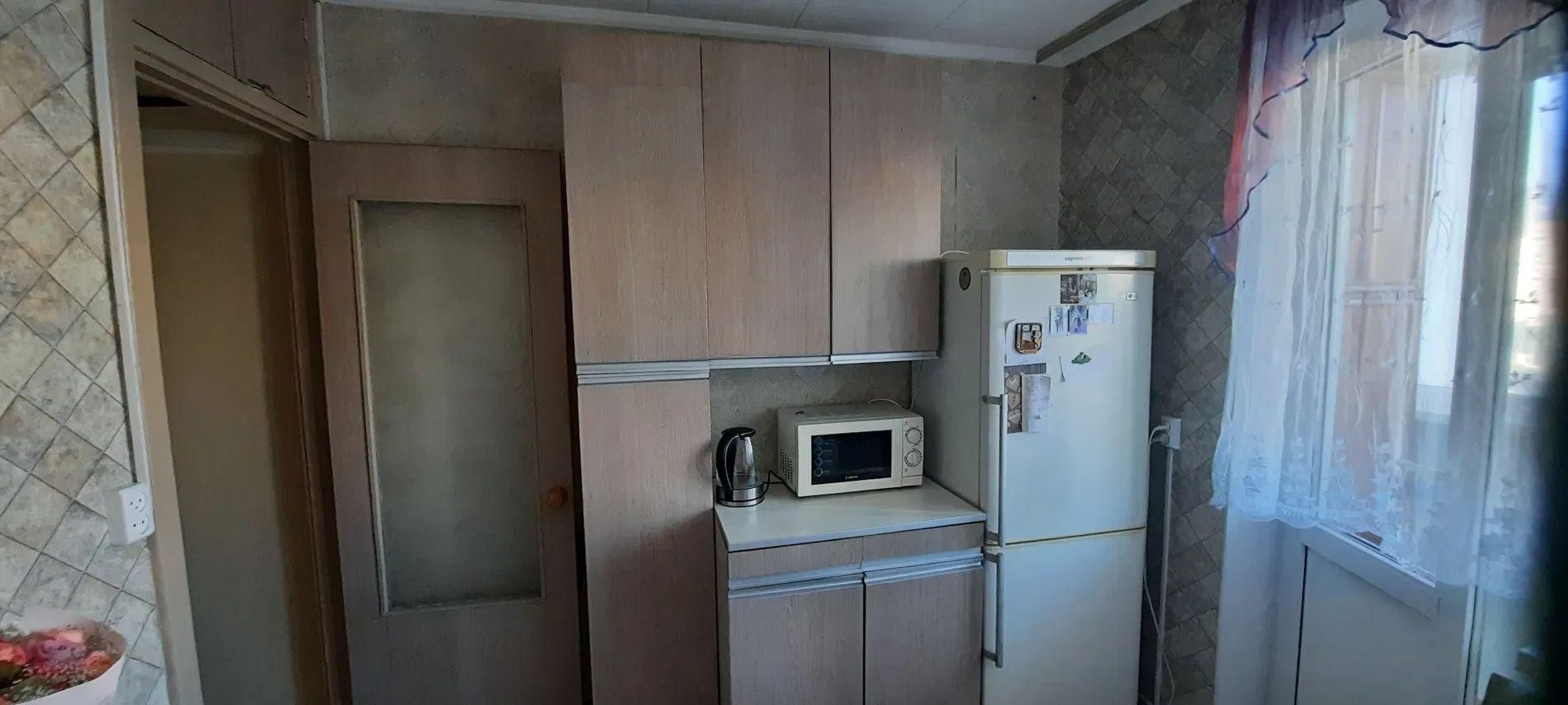 Продаж 2-кімнатної квартири, Глушкова проспект PK