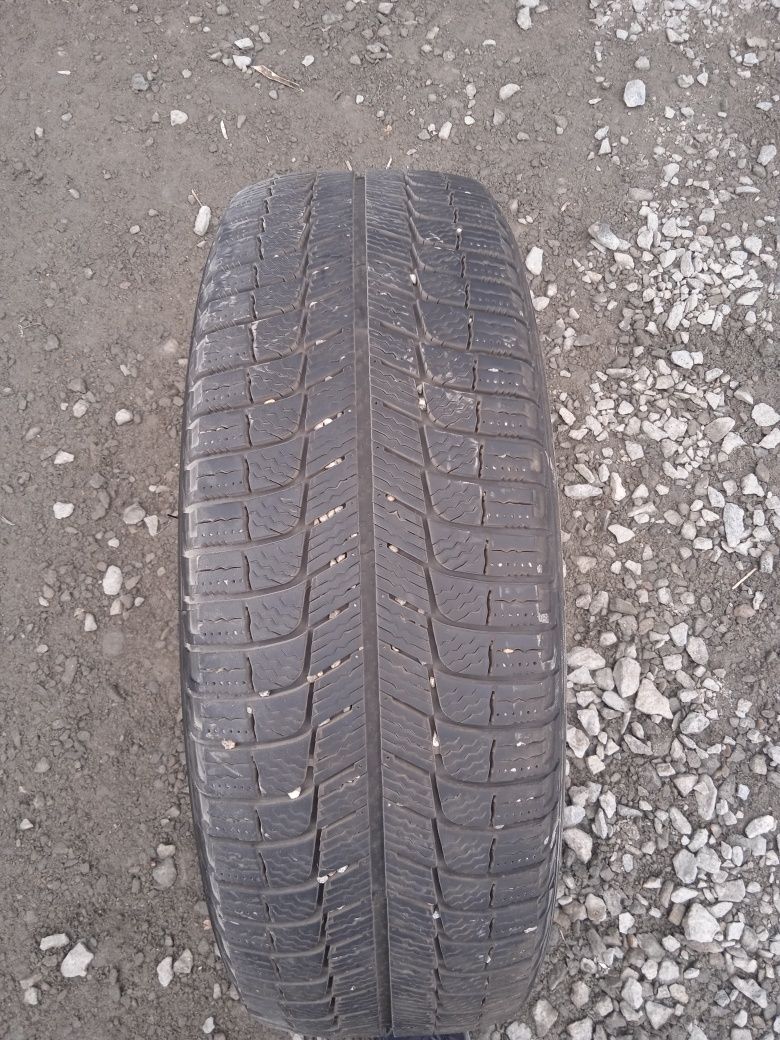 Продам резину  MICHELIN