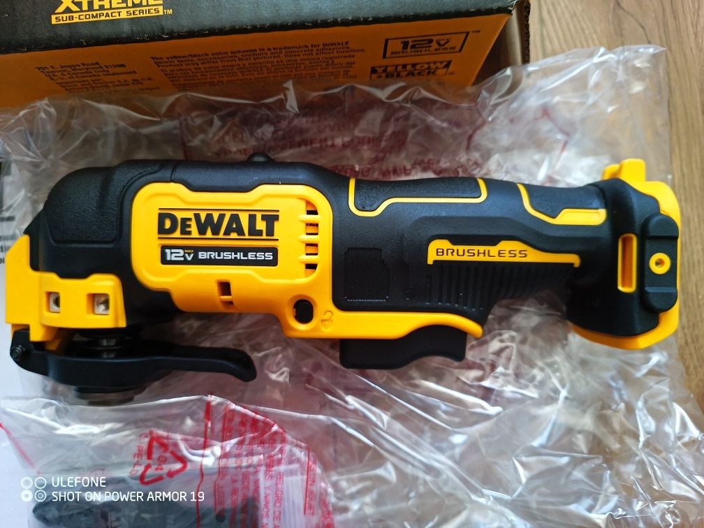 DeWalt DCS353 12V Max Brushless Oscillating Multitool