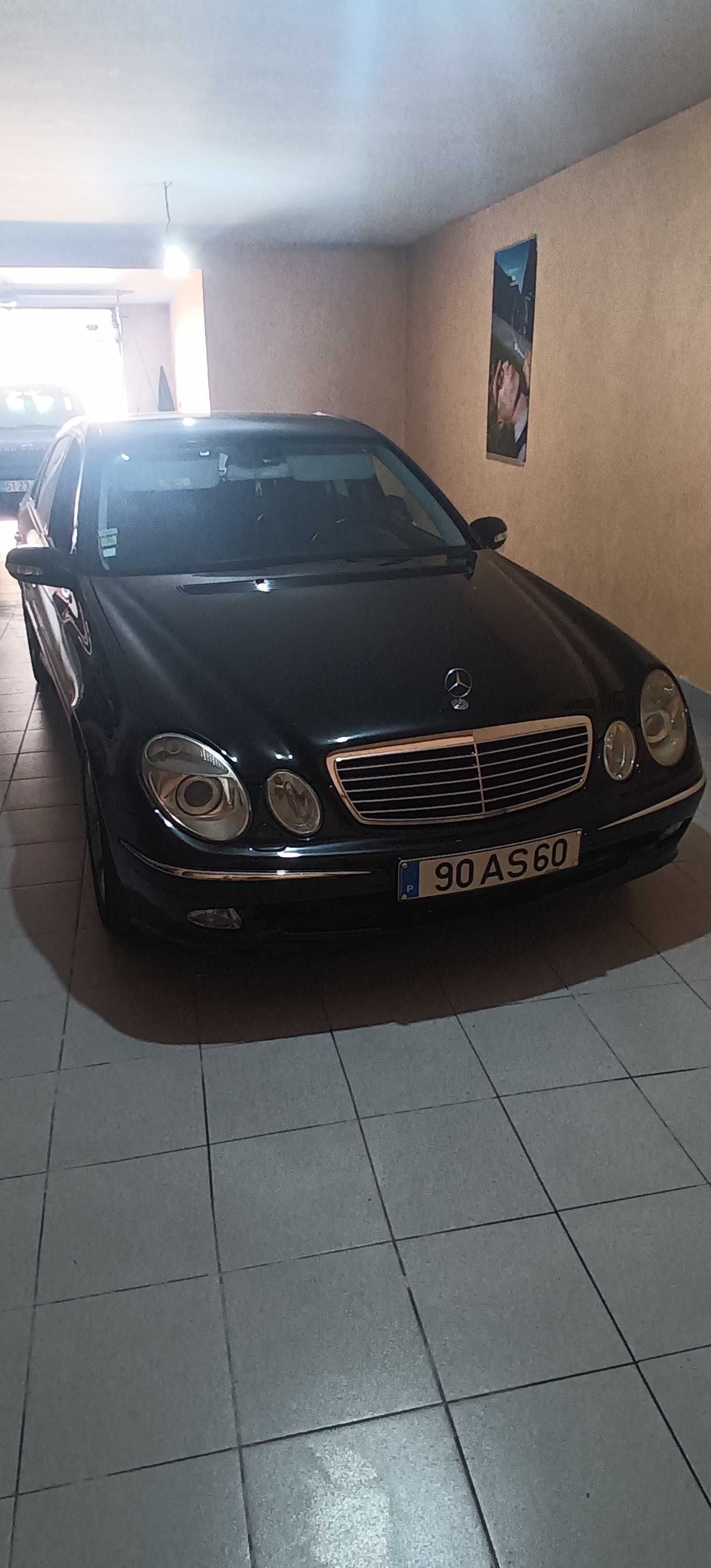 Mercedes E220 - W211